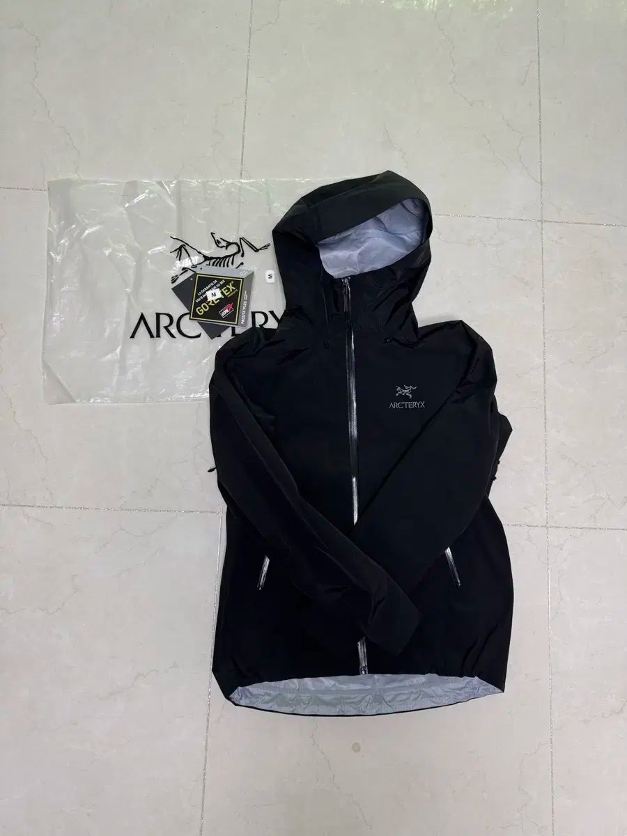 ARC TERYX アークテリクス ベータ lt ジャケット ブラック m s レベル