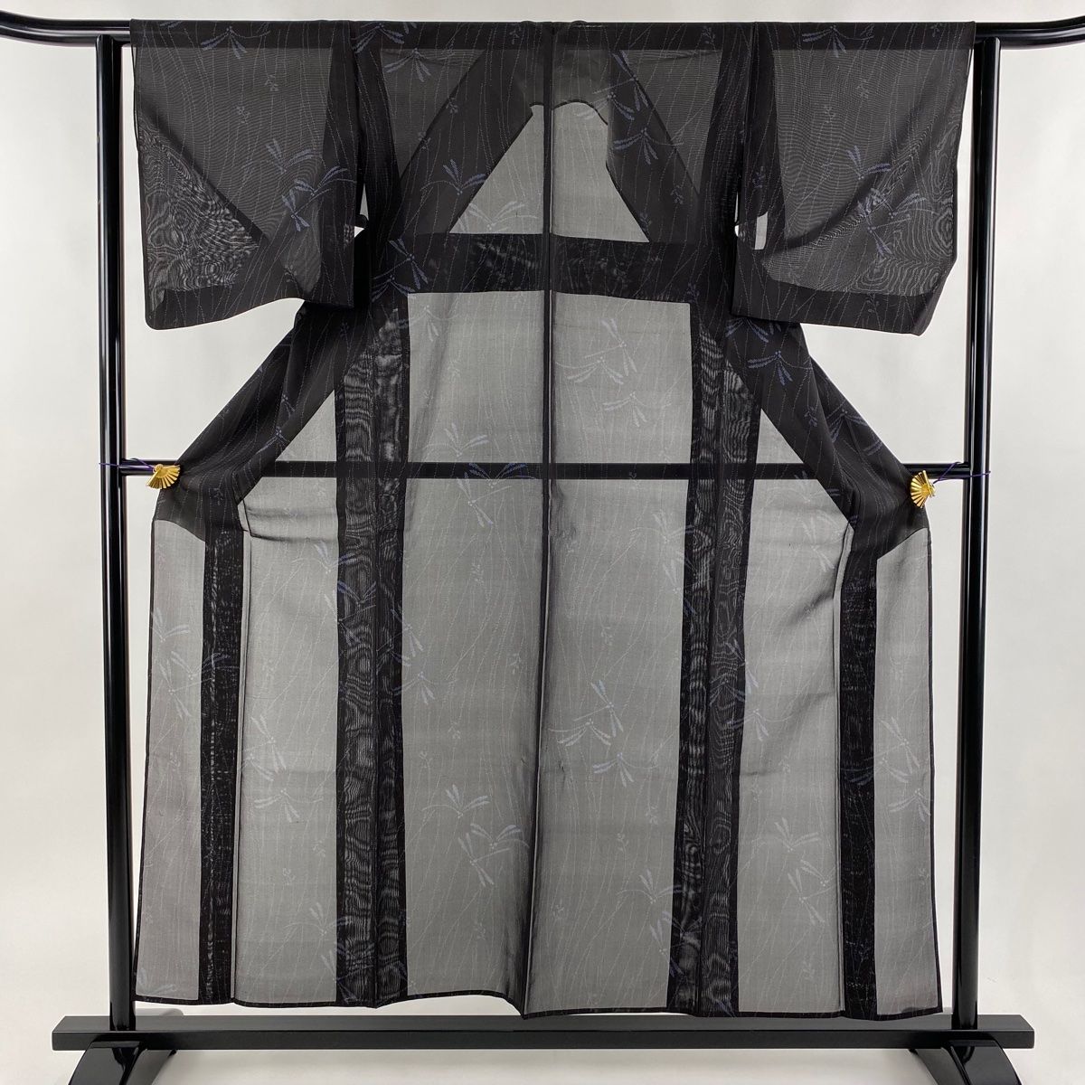 紬 身丈156cm 裄丈62cm S 薄物 夏紬 トンボ 葉 黒 正絹 秀品