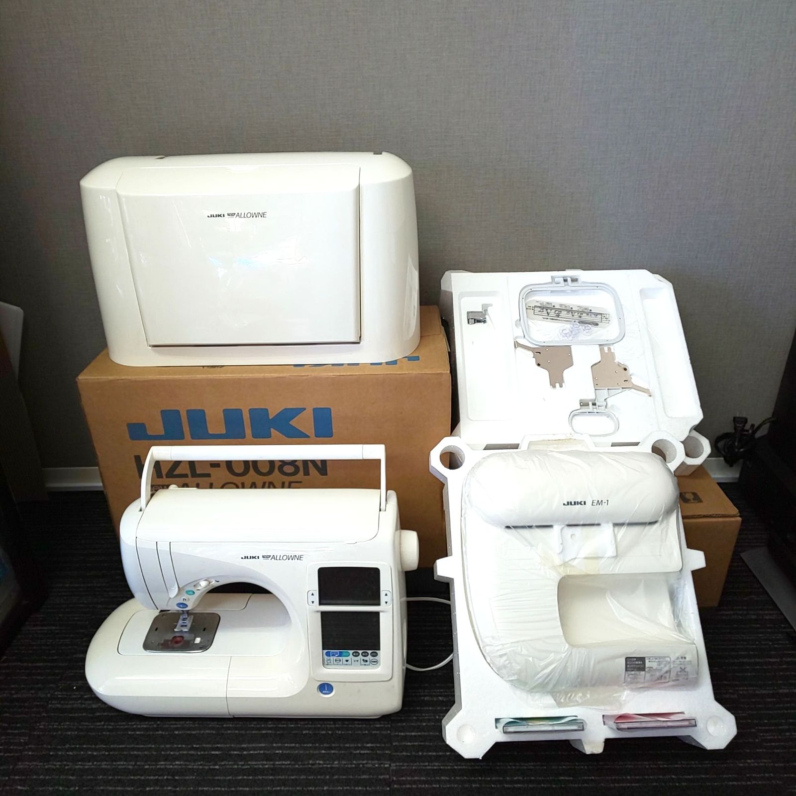357 JUKI HZL-008N ALLOWNE コンピュータ刺繍ミシン EM-1 刺繍機 357 JUKI HZL-008N ALLOWNE コンピュータ刺繍ミシン EM-1 刺繍機