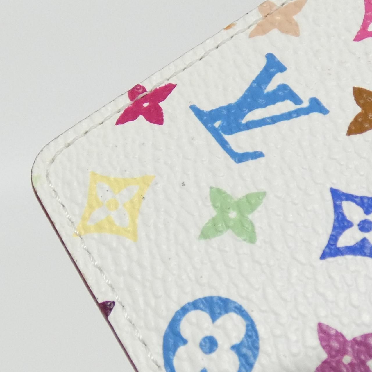 マルチ エテュイ