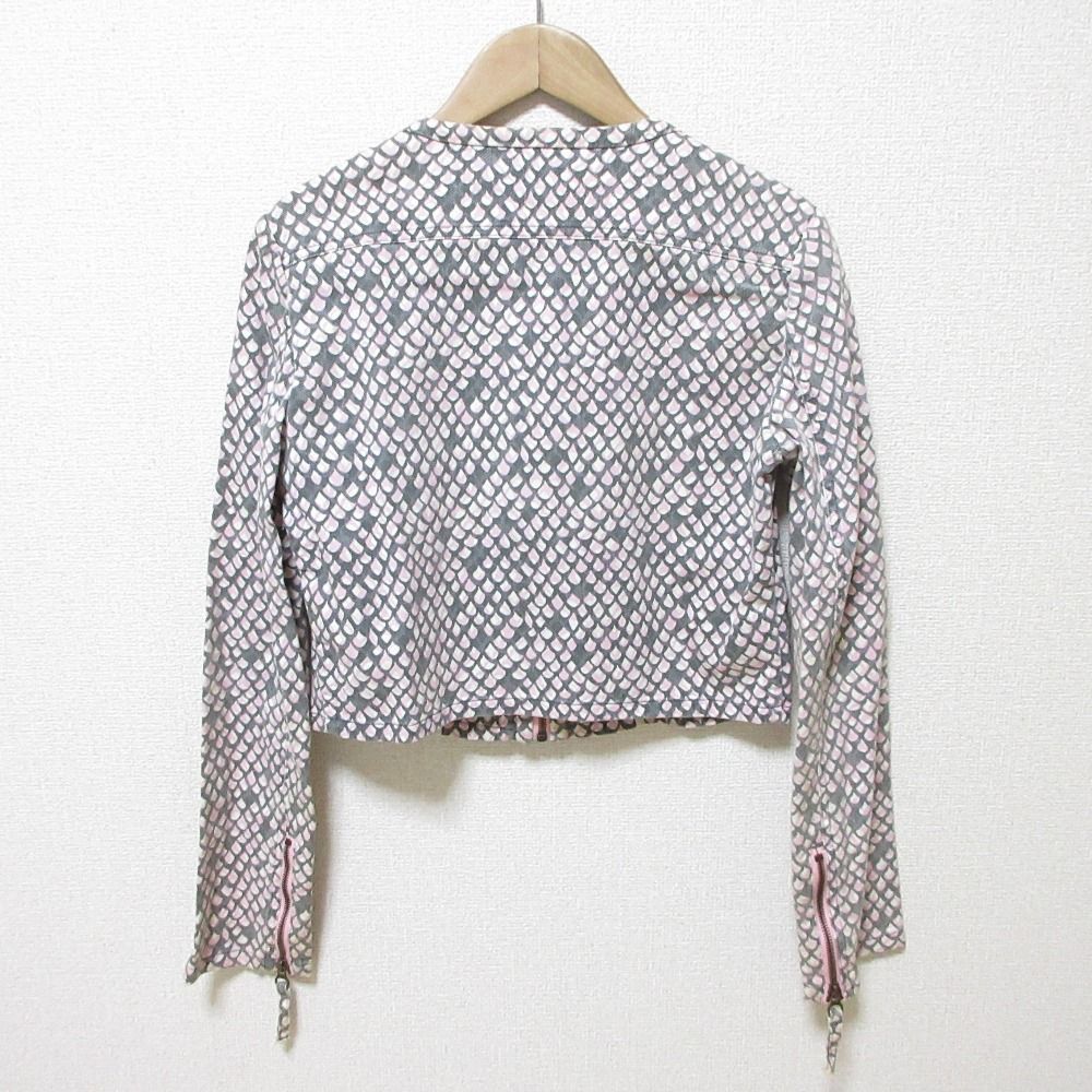 SEE BY CHLOE - 美品 SEE BY CHLOE シーバイクロエ 総柄 ショート丈 クロップド ノーカラー デニムジャケット ブルゾン 40 ピンク×グレー レディース 古着 中古 USED 美品 SEE BY CHLOE シーバイクロエ 総柄 ショート丈 クロップド