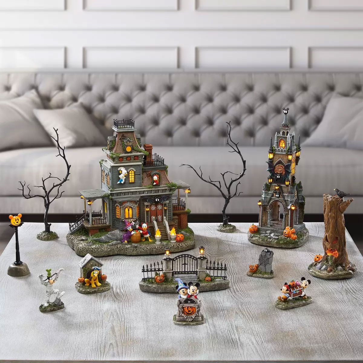 送料無料 ディズニー ハロウィン ビレッジ 12ピースセット ハロウィンヴィレッジ ミッキーマウス|置物|ハロウィン飾り