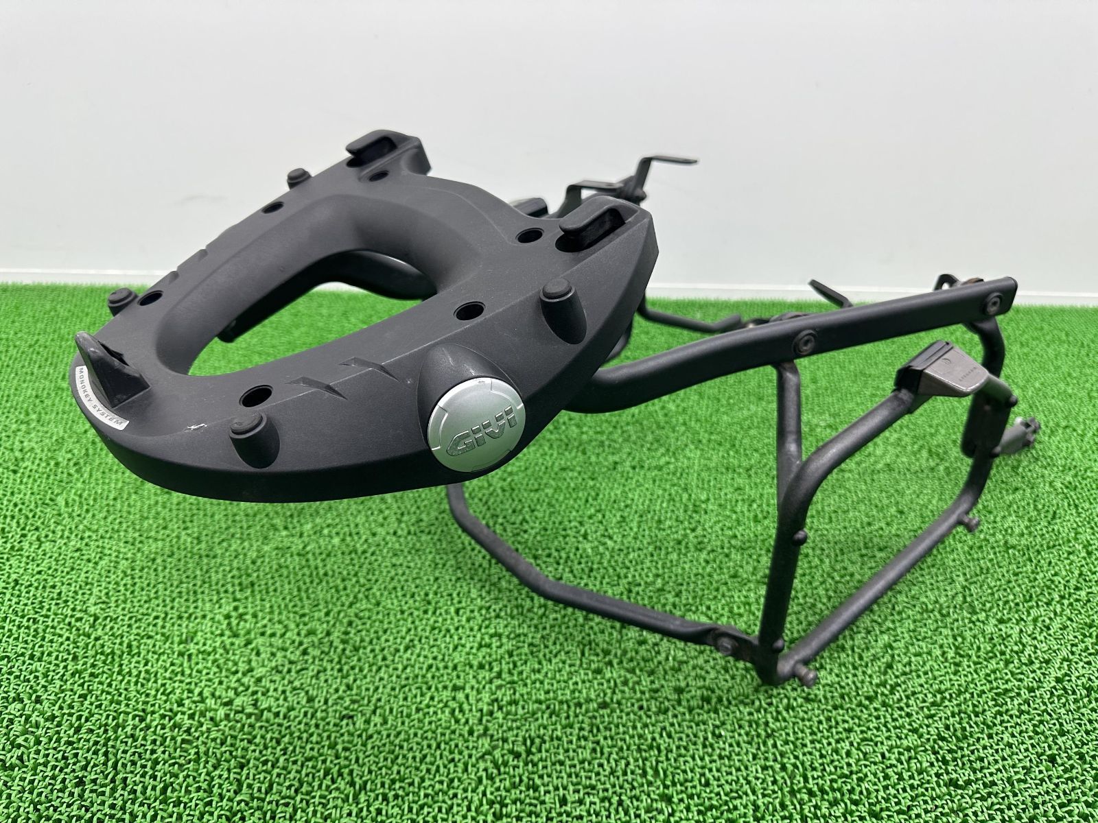 GIVI製NC700X NC750X リアキャリア 社外 中古 バイク 部品 RC63 RC72 モノキー フィッティングキャリア パニアホルダー セット