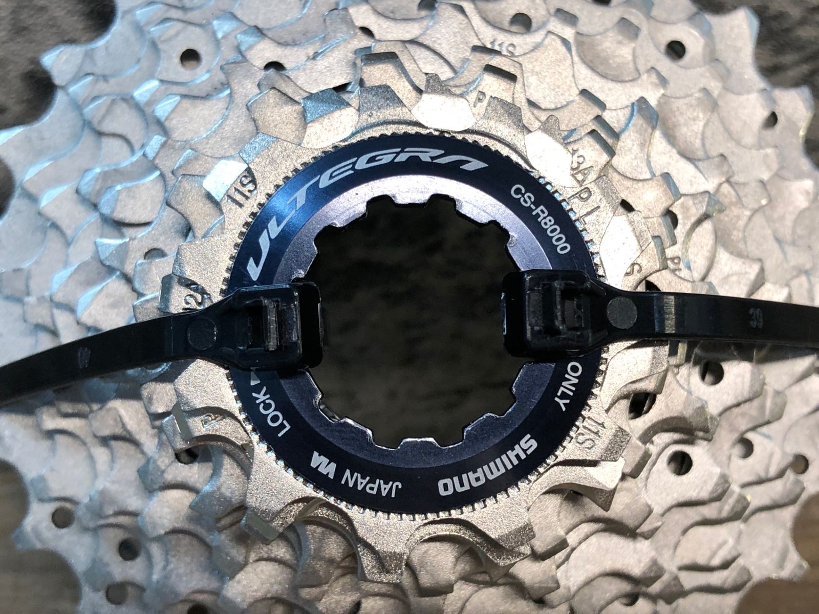 IX827 シマノ SHIMANO アルテグラ ULTEGRA CS-R8000