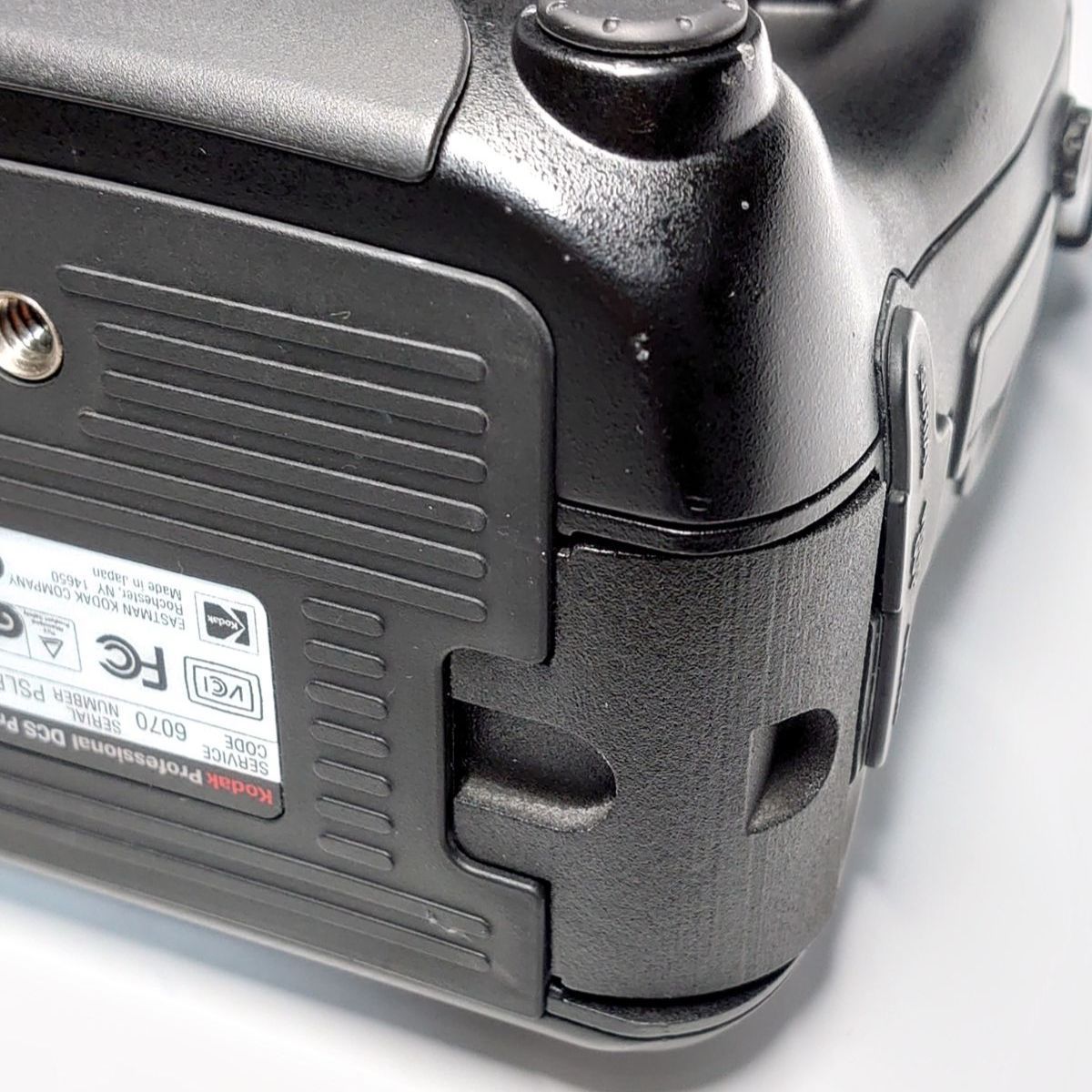 Kodak DCS PRO 14n / SLRシリーズ用単4電池アダプター