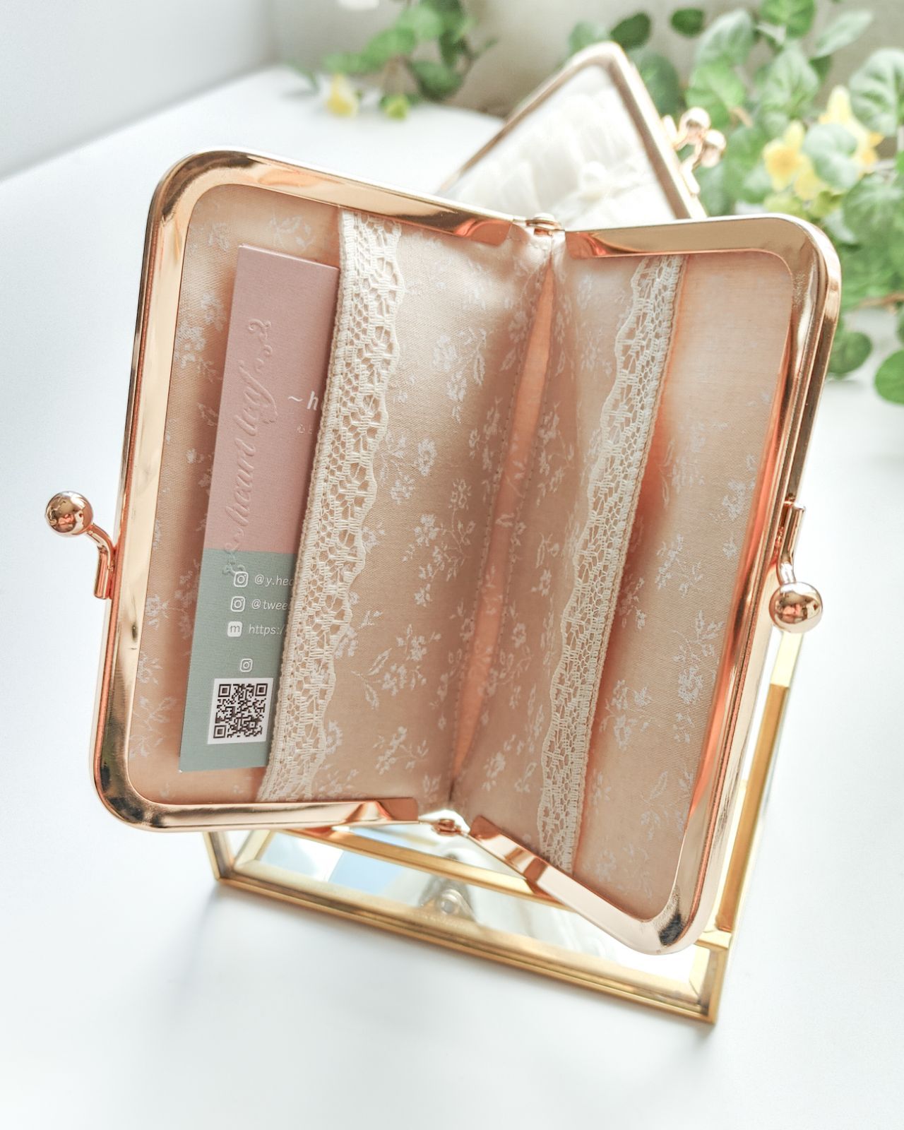 軽井沢の銅鍋作家寺山光廣さんの手造り銅製 花装飾 名刺入れ コンパクト 軽井沢の銅鍋作家寺山光廣さんの手造り銅製 花装飾 名刺入れ コンパクト