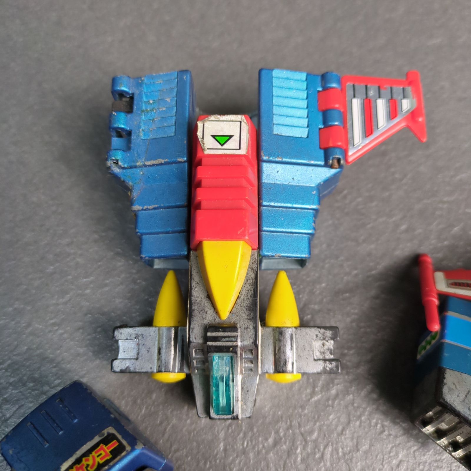 【ジャンク品】超合金 宇宙魔神 ダイケンゴー タカトク製 宇宙魔神ダイケンゴー 超合金 東映 タカトク ジャンク パーツ欠