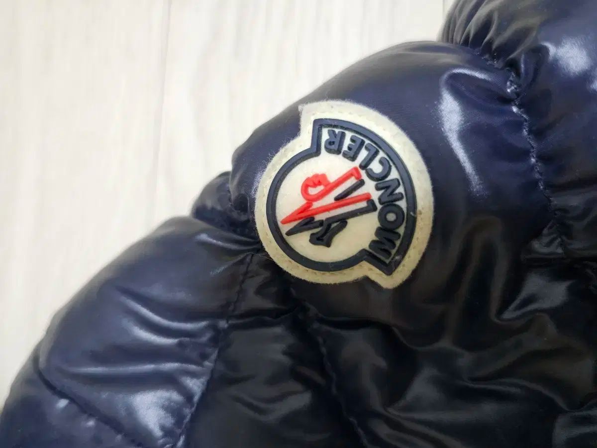 MONCLER モンクレール キッズ ダウン 4a
