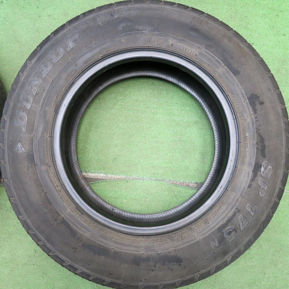 4本価格！22年☆195/80R15 107/105N ダンロップ SP175N タイヤ