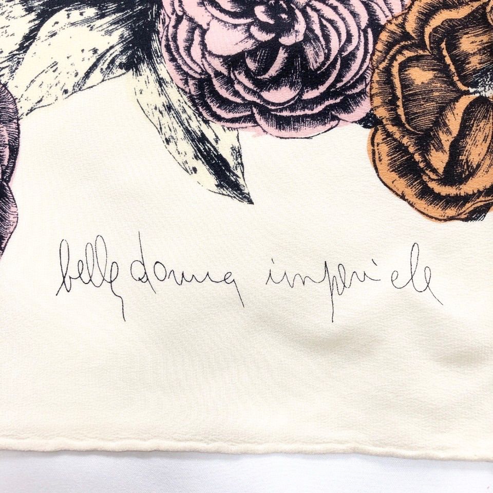 総柄 ベージュ系