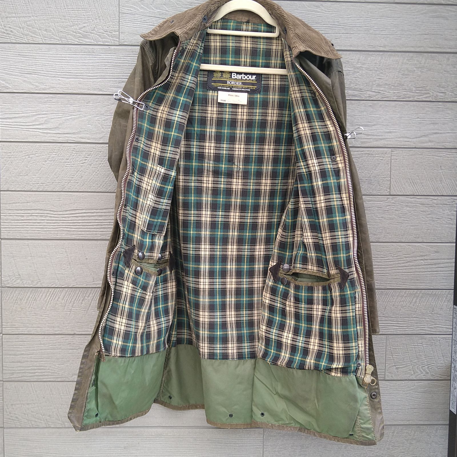 Barbour BORDER A200 C36 91CM バブアー ボーダー フード ライナー付き 2クレスト 2ワラント 2クラウン - メルカリ