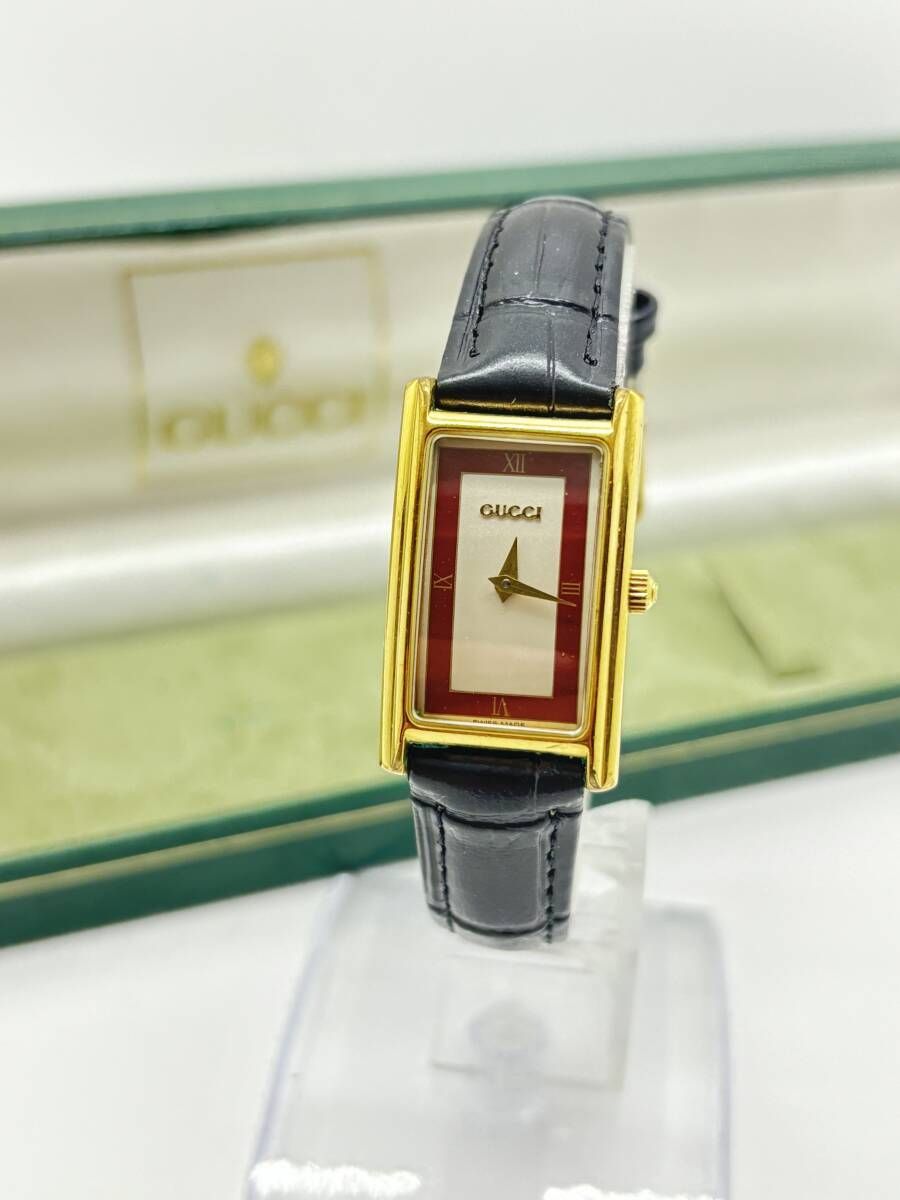 ✨極美品✨GUCCI✨グッチ　レディース腕時計　 2600L Exc+5 箱付] GUCCI 2600L マッドレッド クォーツ ゴールド レディース