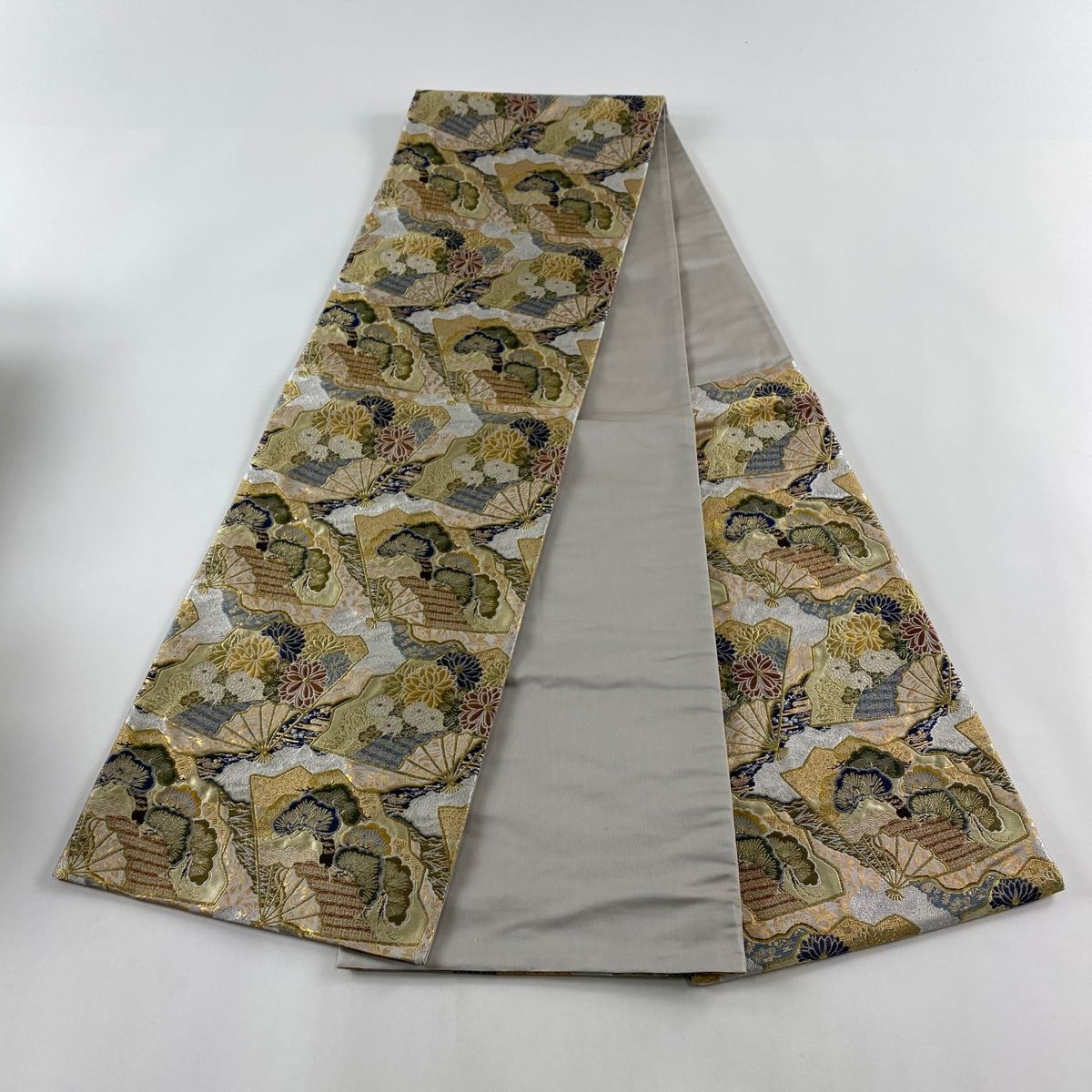 袋帯 美品 名品 扇 菊 金銀糸 箔 ベージュ 六通 正絹 【中古