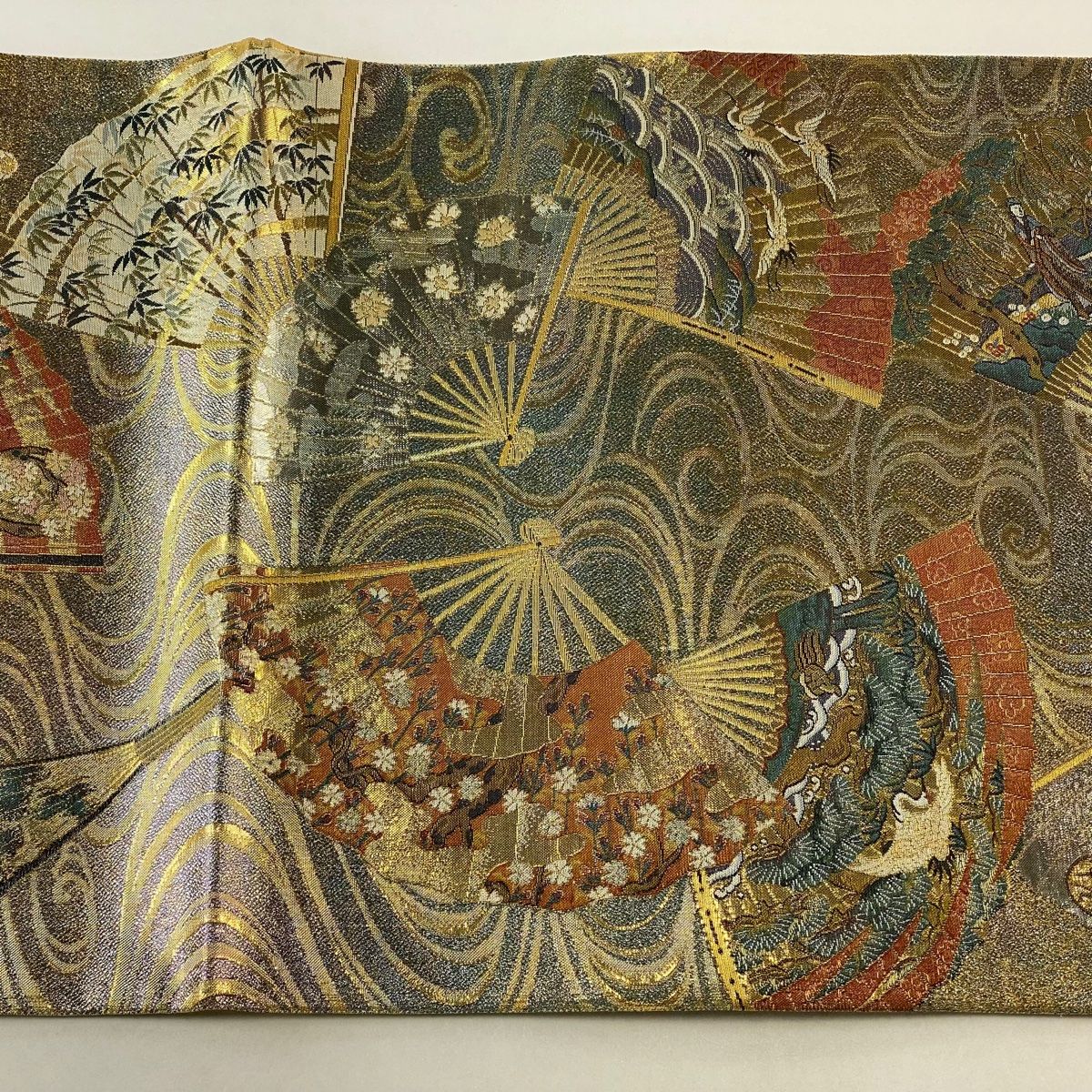 袋帯 美品 名品 徳川美術館秘蔵 能楽百扇 金糸 箔 金色 お太鼓柄
