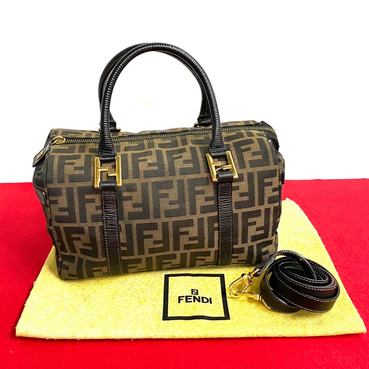 D*e様 極美品　フェンディ ズッカ柄 FF ロゴ キャンバス×レザー ハンド 極 美品 袋付 FENDI フェンディ ズッカ 柄 FF ロゴ レザー 本革