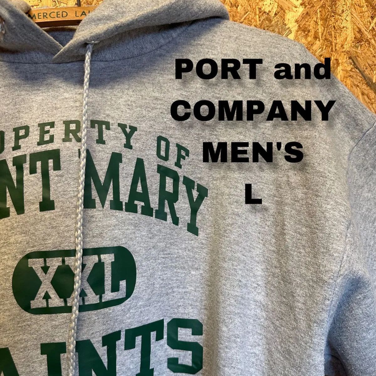 ！送料無料！PORT and COMPANY　パーカー　Lサイズ