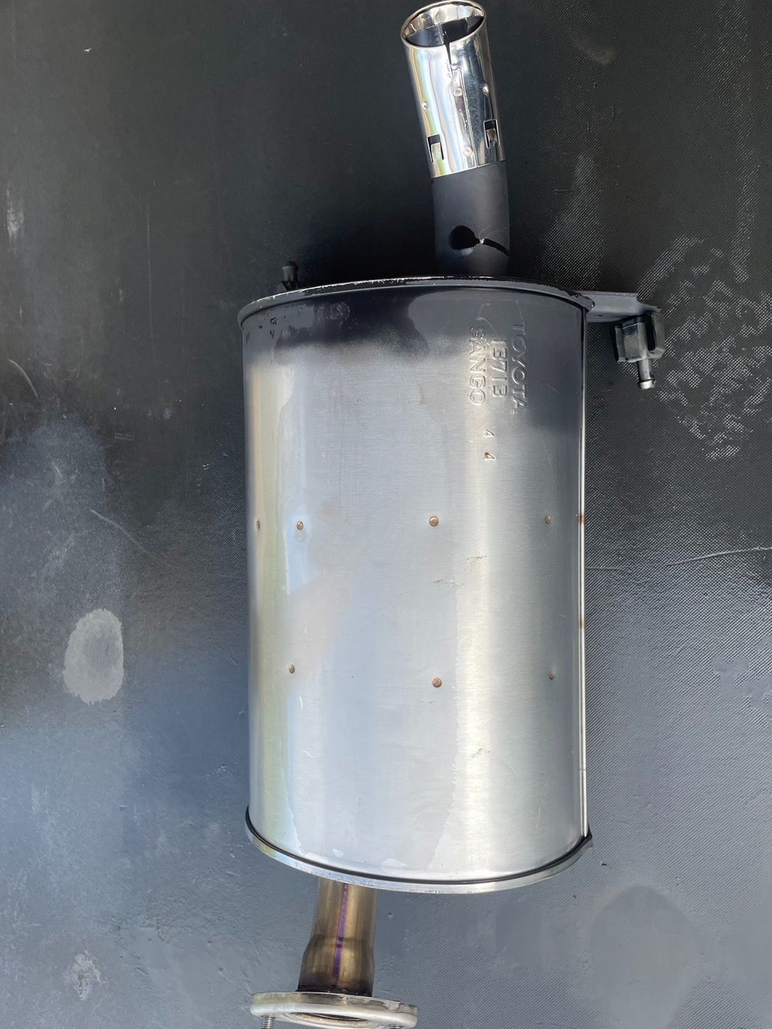 ZRR75 ヴォクシー リアマフラー TOYOTA 13713 SANGO ZRR75 ヴォクシー