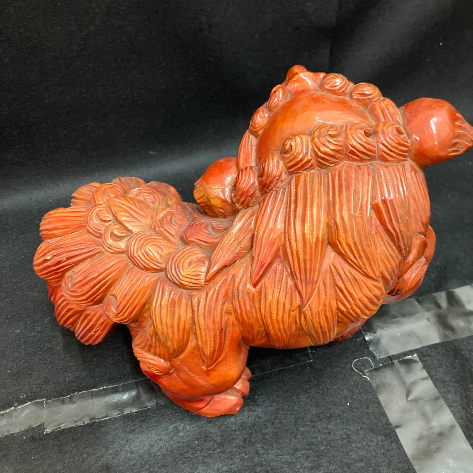 置物④ 玉獅子 シーサー？ 木彫り 彫刻 縁起物