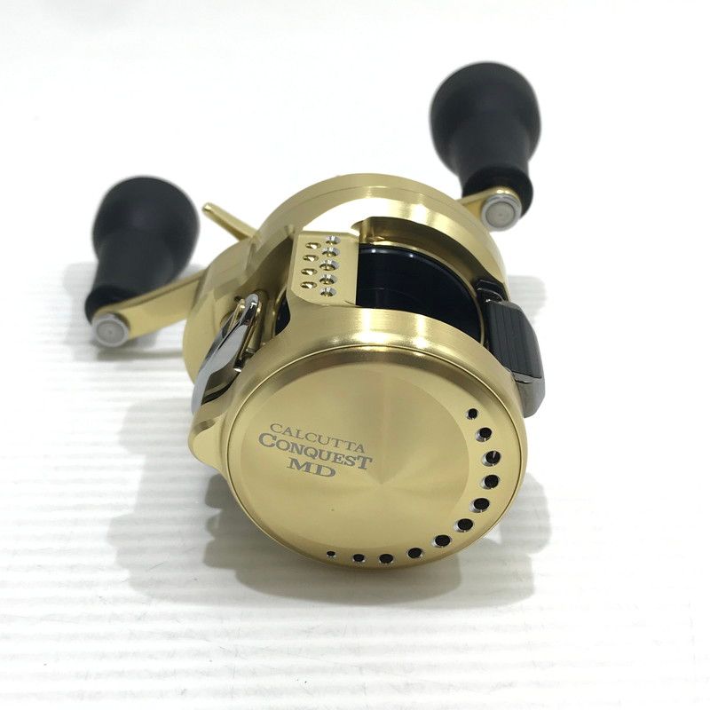SHIMANO CALCUTTA CONQUEST ベイトリール SHIMANO (シマノ) ベイトリール 15 CALCUTTA CONQUEST