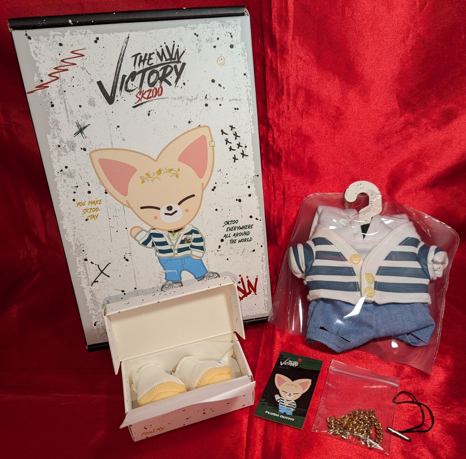 StrayKids THE VICTORY I.N PLUSH OUTFIT SKZOO