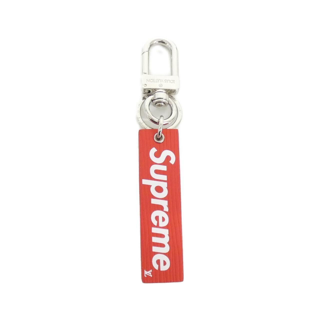 ルイヴィトン エピ SUPREME ダウンタウン タブ バッグチャーム アンド キーホルダー MP2074 キーリング