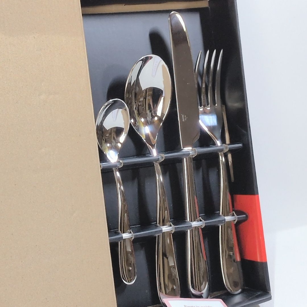 ALESSI アレッシィ ヌーヴォ ミラノ Nuovo Milano カトラリー セット スプーン ナイフ フォーク ステンレス 18-10 4本