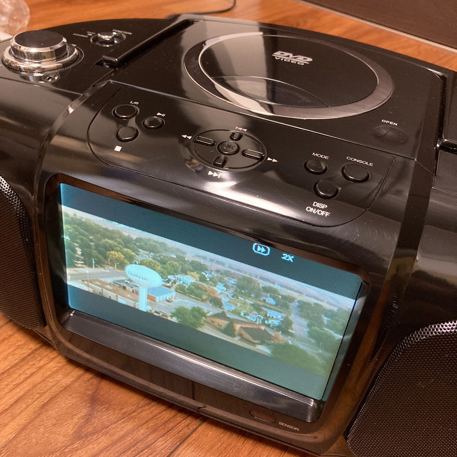 7インチ液晶付オールインワンDVDポータブルコンポ - ポータブルプレーヤー 7インチ液晶付オールインワンDVDポータブルコンポ - ポータブルプレーヤー