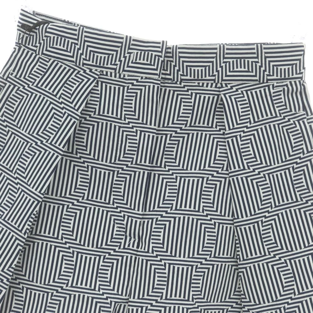 ショートパンツ ネイビーxホワイト