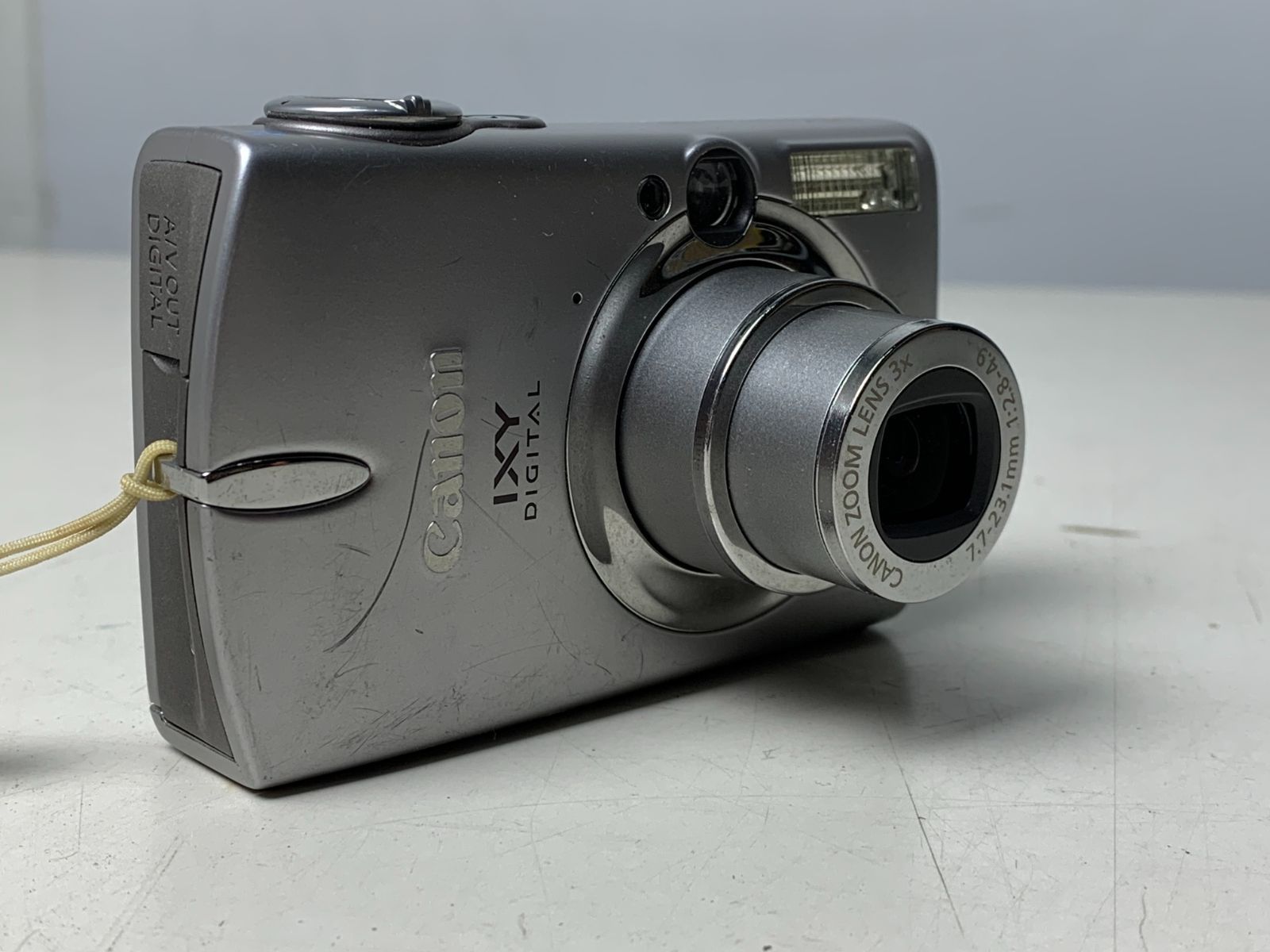 (g)CanonIXY DIGITAL 700 デジカメ PC1169 現状品 キャノン デジタルカメラ 最も安い デジカメ IXY DIGITAL 700 PC1169