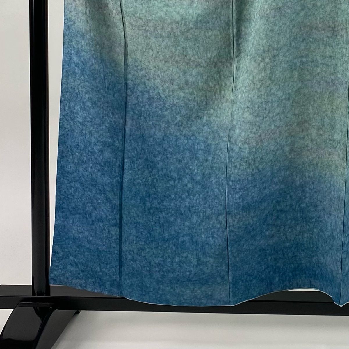 付下げ 身丈156cm 裄丈62.5cm S 袷 地紋 裾ぼかし 青緑 正絹 秀品