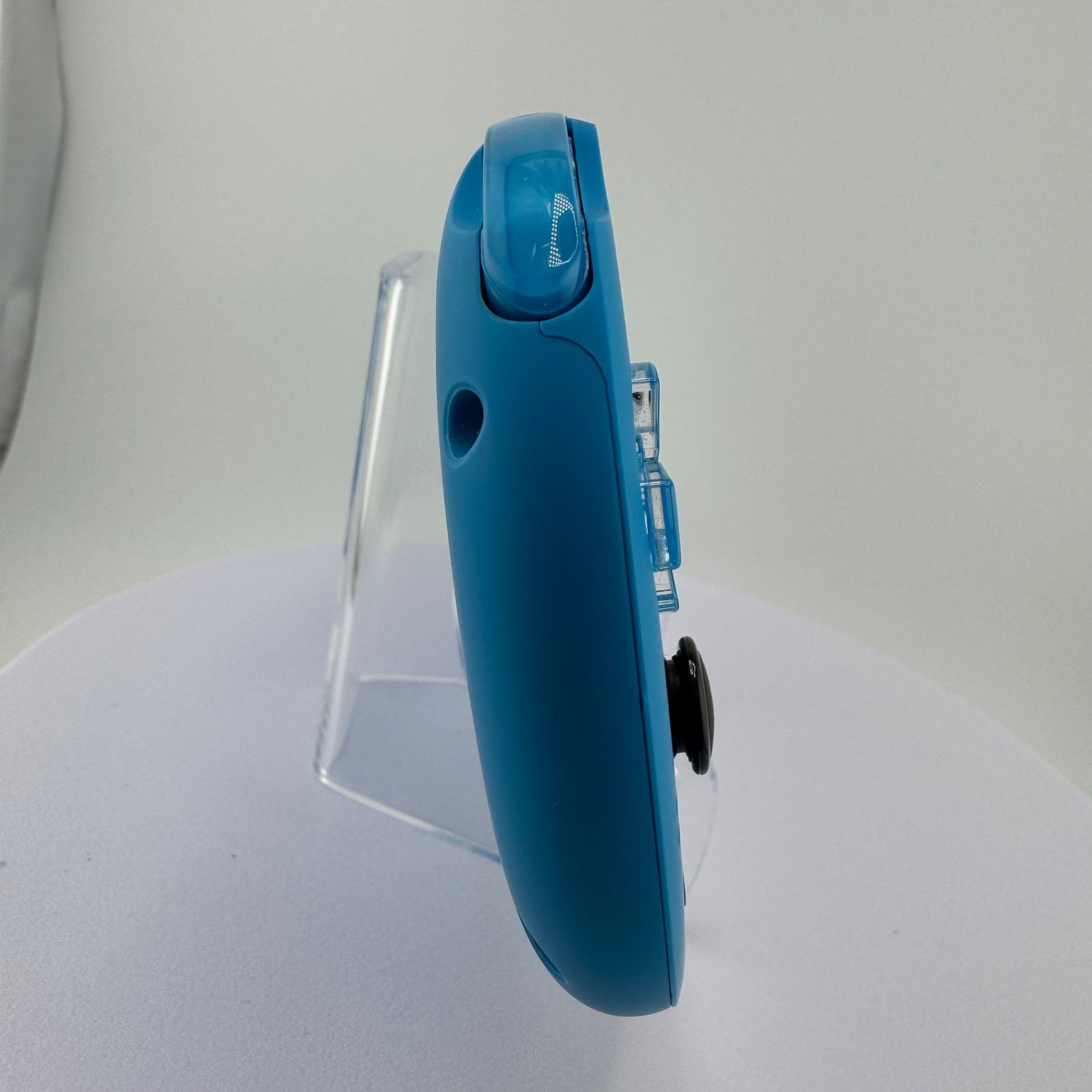 動作未 アクアブルー