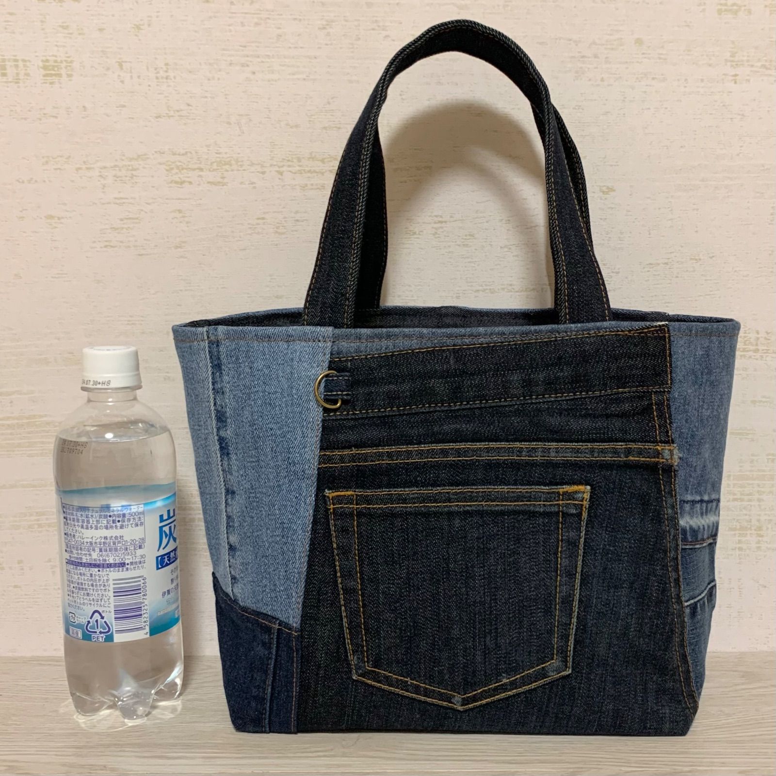 大きめ　デザイントートバッグ　デニムリメイク　ハンドメイドバッグ　トートバッグ 楽天市場】SDGs リメイクデニムトート 店頭で爆売れ中の でか