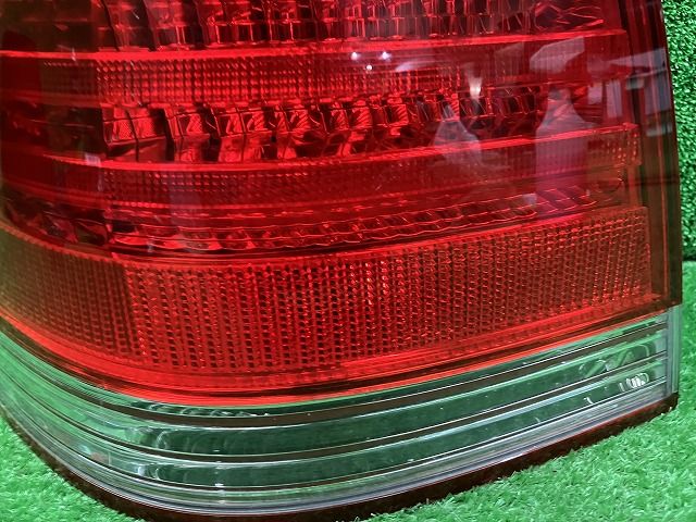 送料無料 GRS180 クラウンアスリート 前期 左フィニッシャーランプ 左テールライト テールランプ ICHIKOH 30-310 トヨタ 18 grs182 ② 点灯確認済 クラウン アスリート 18 前期 GRS180 181 テールレンズ