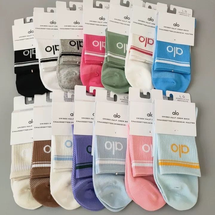 14点全色購入】ALO Yoga アローヨガ UNISEX HALF-CREW SOCK 2025