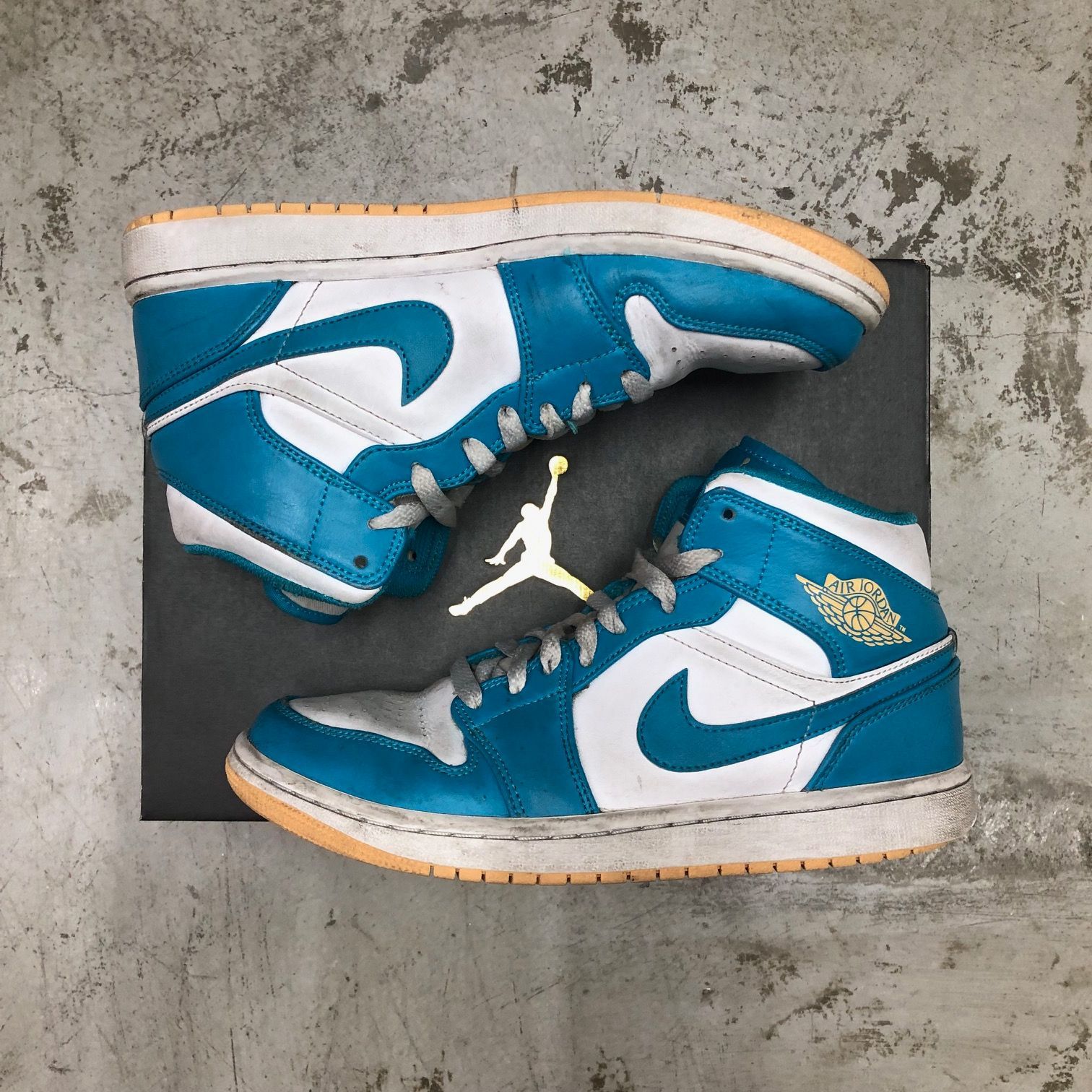 Nike Air Jordan 1 Mid Aquatone DQ8426-400 アクアトーン Nike Air Jordan 1 Mid Aquatone DQ8426-400 アクアトーン