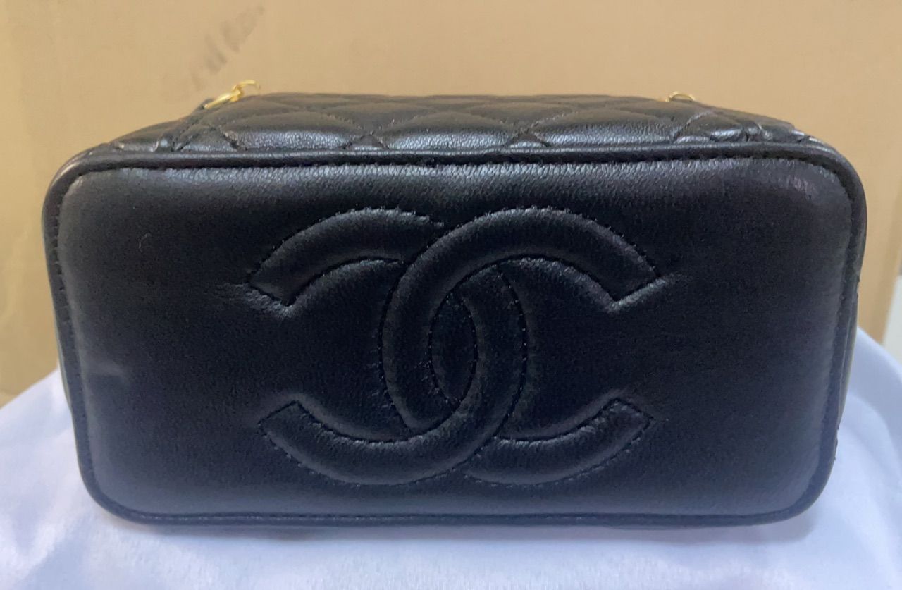 超美品☆CHANEL ☆ブラック ☆キルティング☆ポーチ☆ 本日限定価格?CHANEL ブラック キルティング ポーチ - メルカリ
