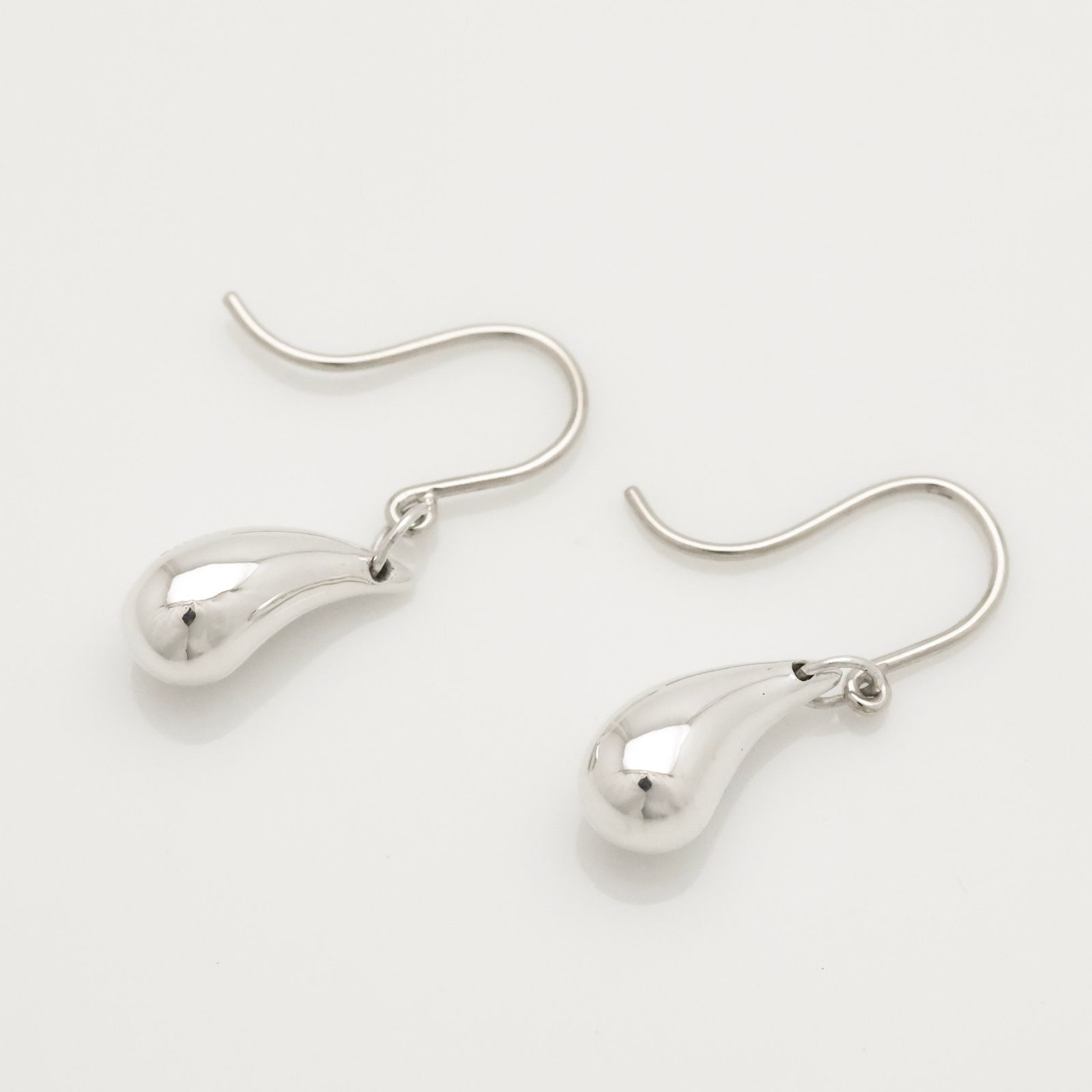 g907 美品　ティファニー　ティアドロップ　エルサペレッティ　ピアス　925 g907 美品 ティファニー ティアドロップ エルサペレッティ