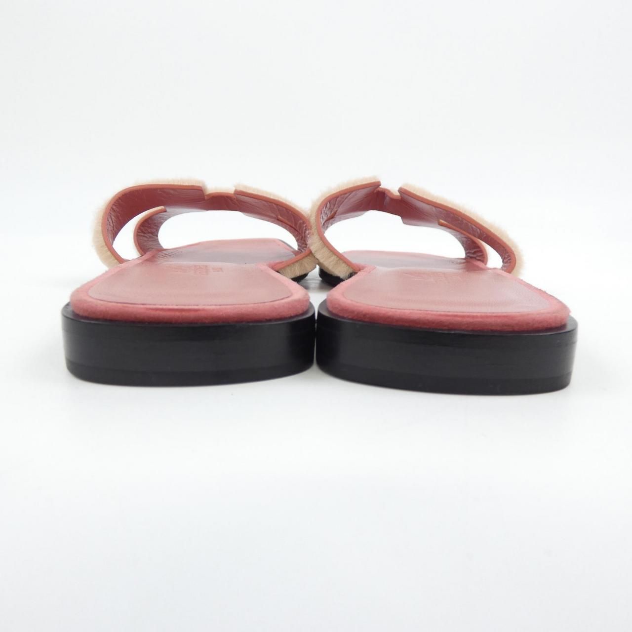 152197Z サンダル