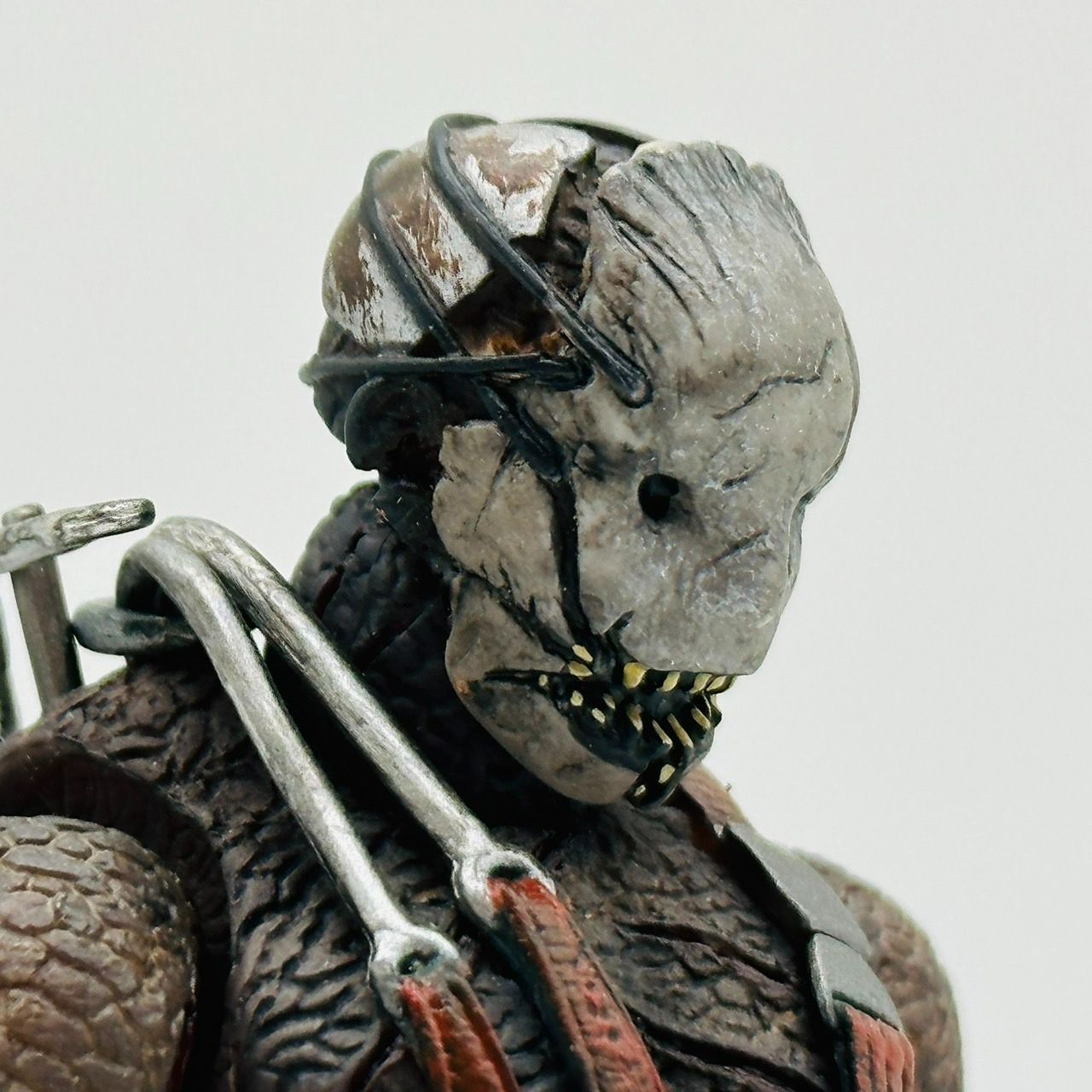 figma DEAD BY DAYLIGHT トラッパー フィギュア / The Trapper - メルカリ