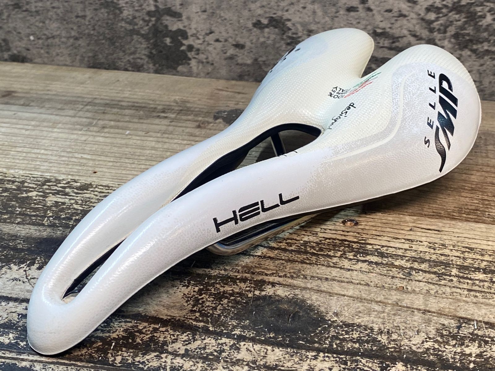 JG551 SELLE SMP HELL サドル 白 - メルカリ
