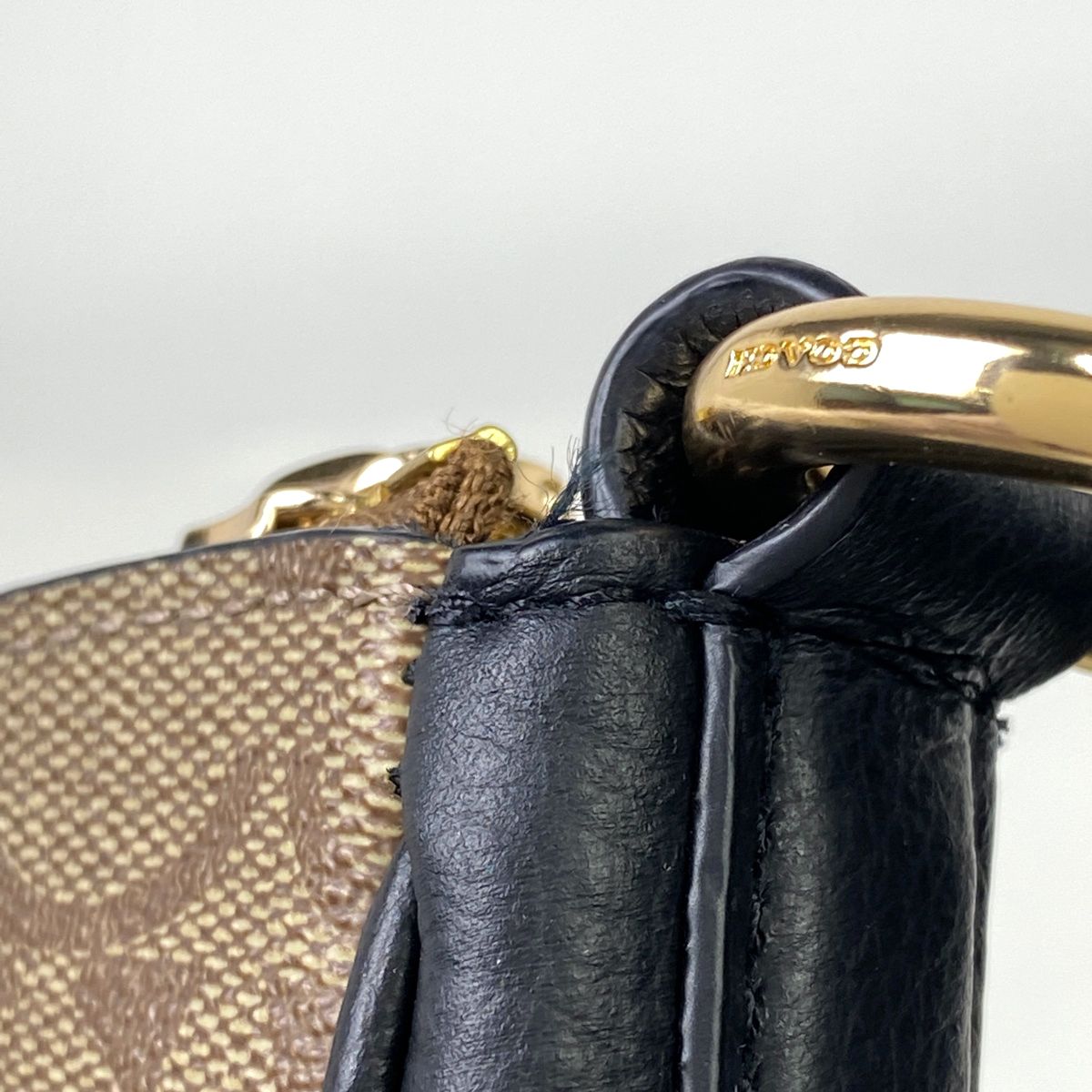 コーチ COACH シグネチャー ショルダーバッグ ロゴ 斜め掛け 