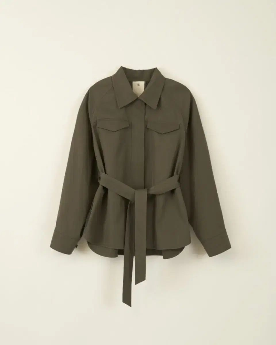 新しいアイテム タグ o SIE SIE シエ ナタリー ベルト付き ジャケット ダークオリーブ S SIROKUMA-CORPORATION_COM