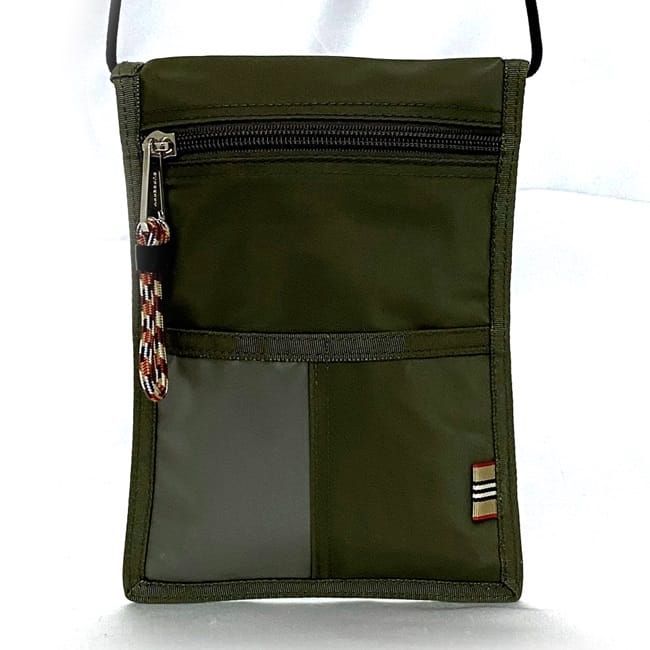 Burberry サコッシュ　ショルダーバック バーバリー サコッシュ ショルダーバッグ カーキグリーン 美品