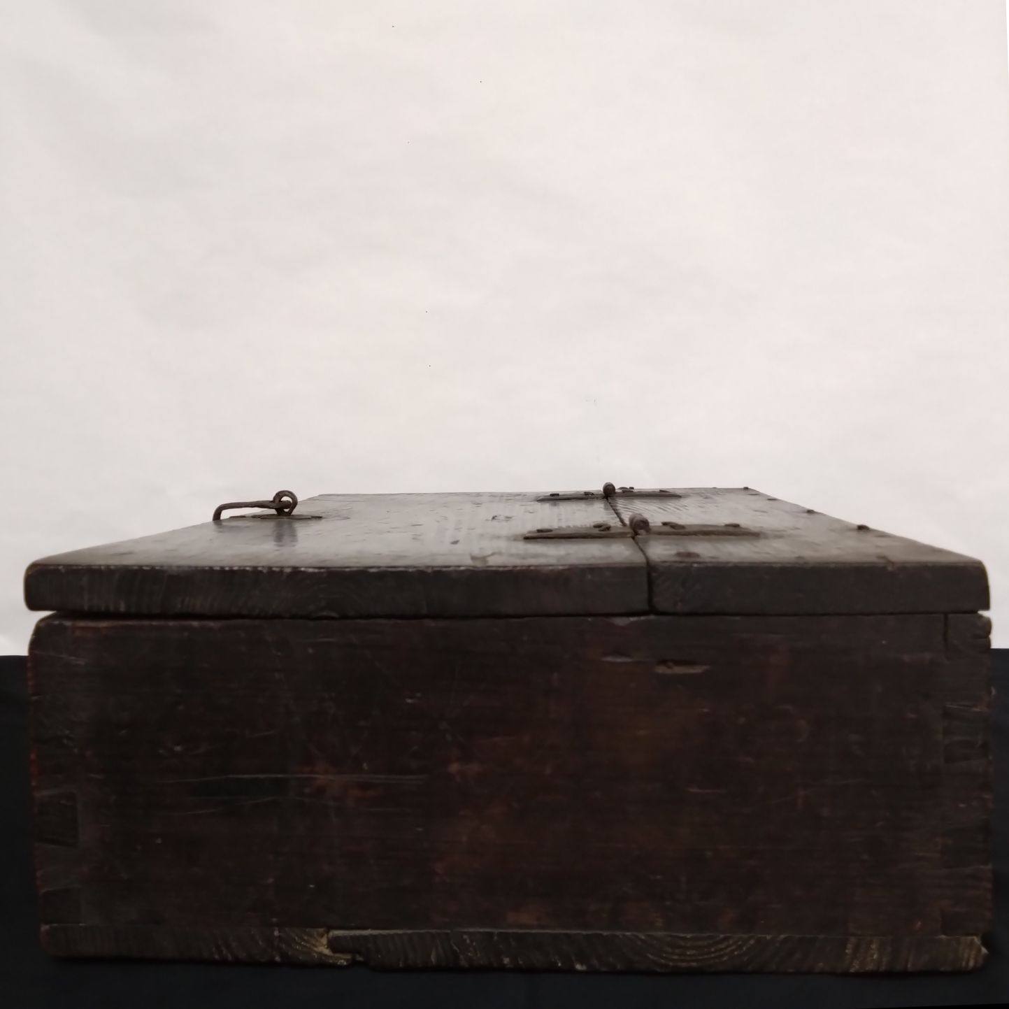 李朝 木製トンケ（金庫） アンバン 銭函 35.5cm × 51.7cm 0095