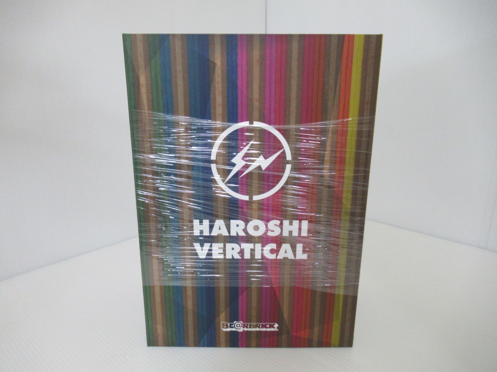 ベアブリック BE@RBRICK カリモク fragmentdesign HAROSHI VERTICAL 
