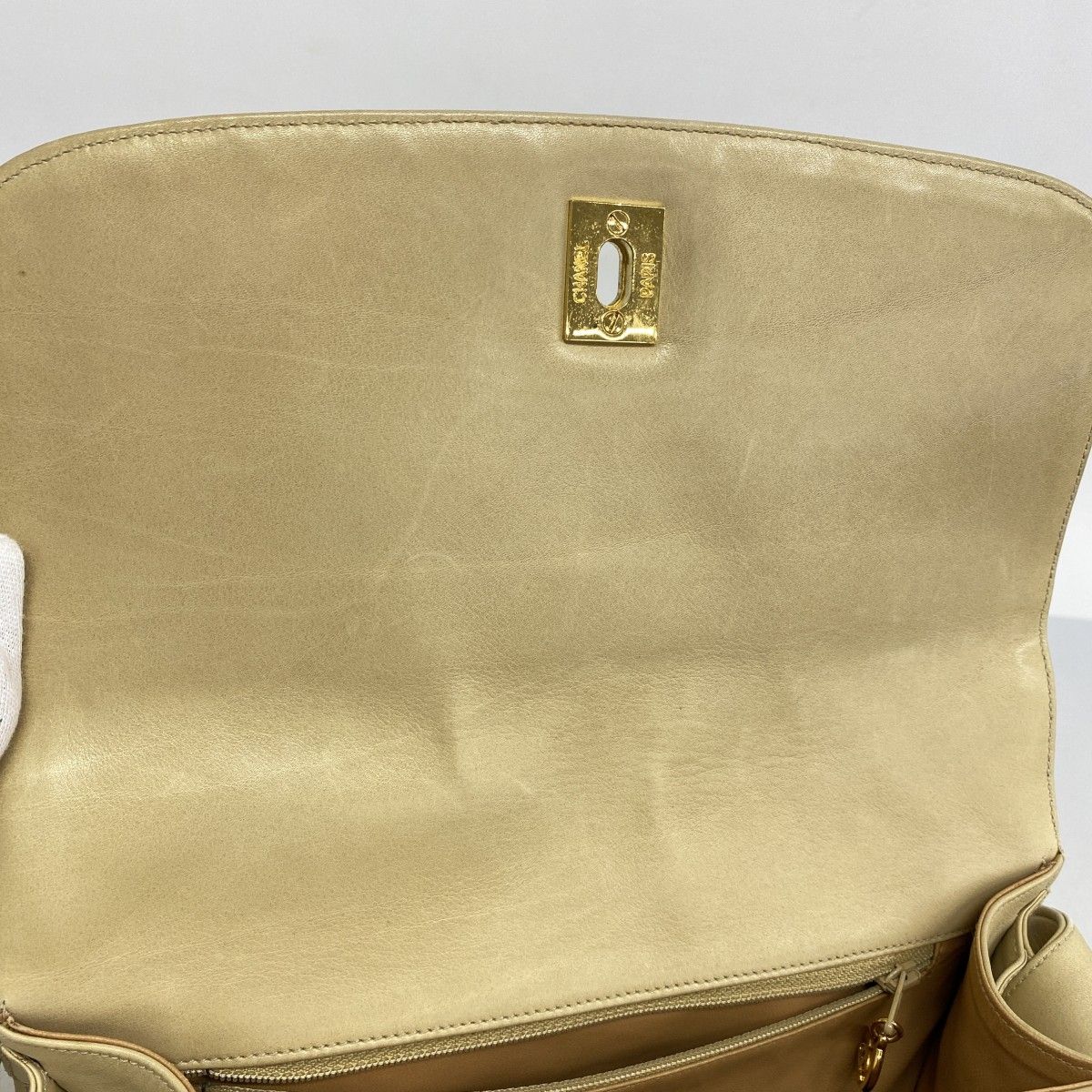 シャネル CHANEL Vステッチ ボックス型 ショルダーバッグ ベージュ