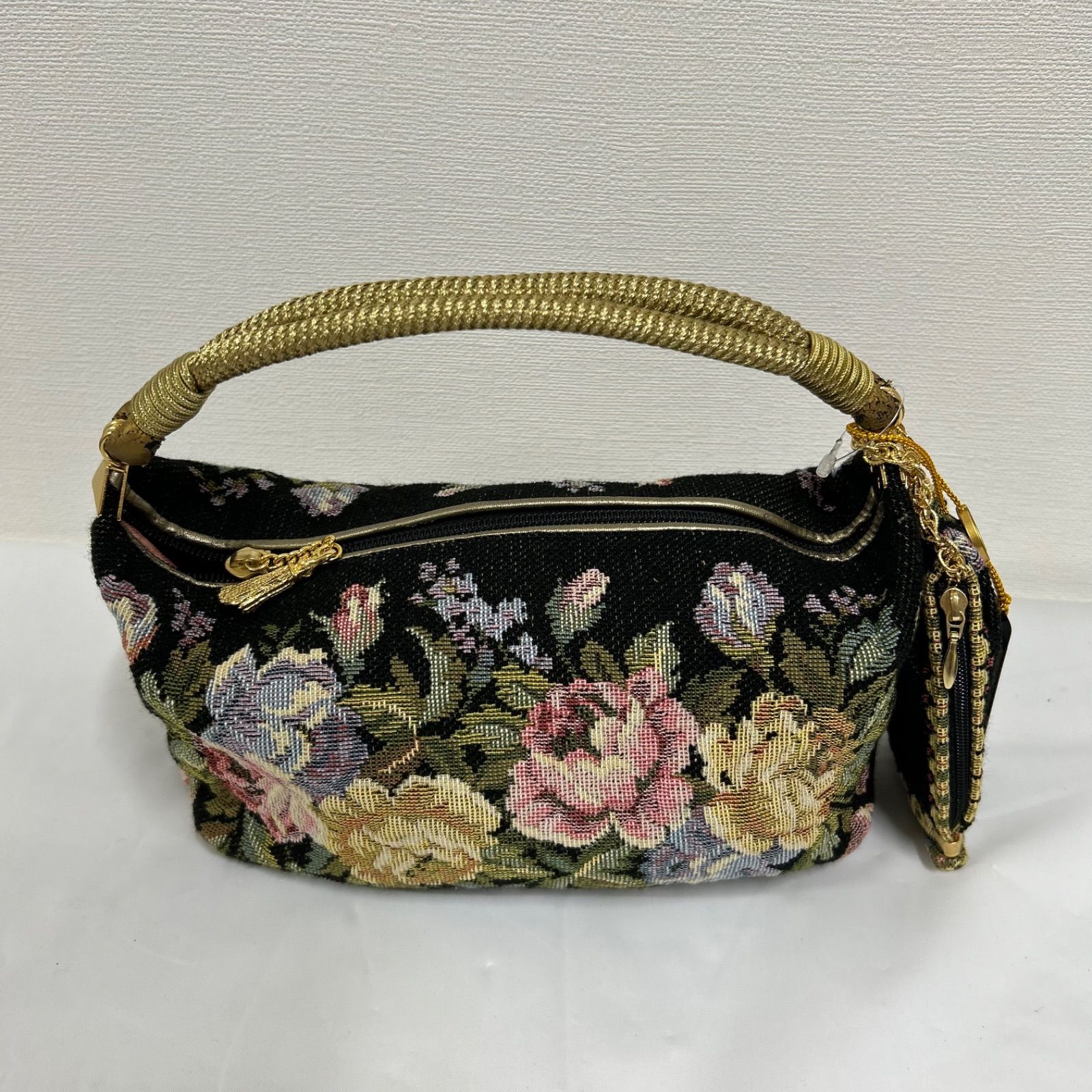 花柄刺繍 ハンドバッグ シンクビー シンクビー! Think Bee! 花柄刺繍 ハンドバッグ - メルカリ