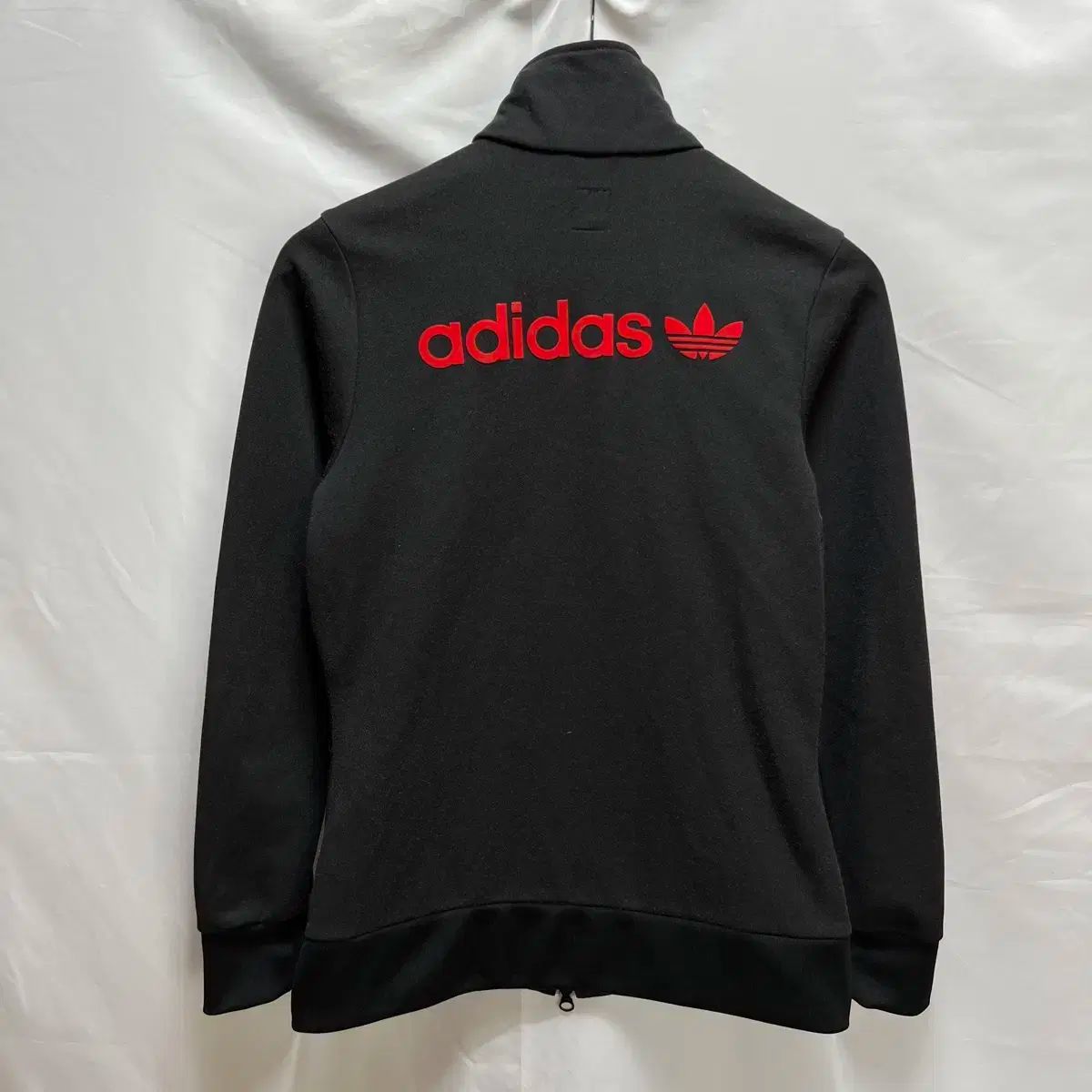 90 adidas