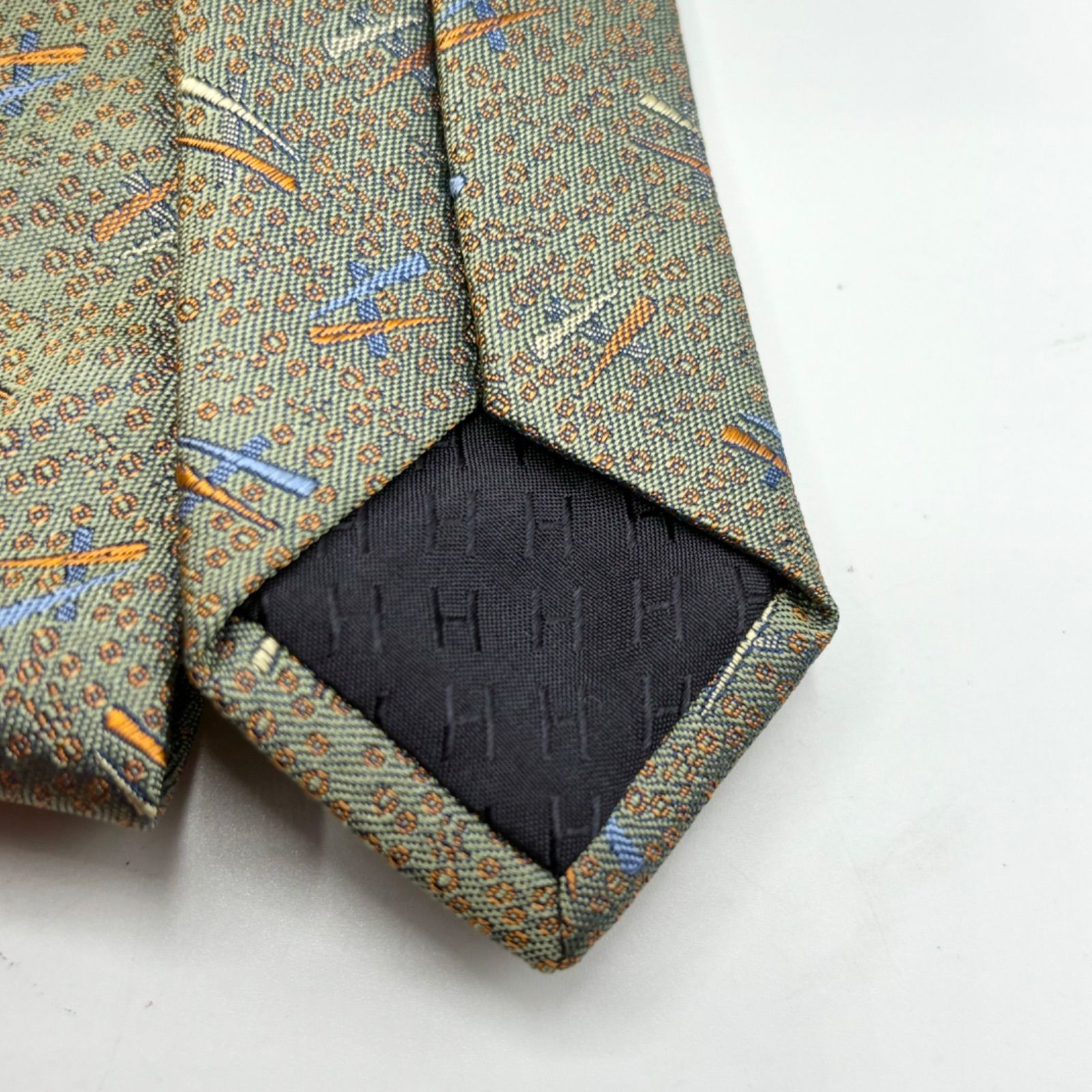 専用　エルメス　限定品シルク ネクタイ 多色 箱付き⭐︎ 専用 エルメス 限定品シルク ネクタイ 多色 箱付き⭐︎ エルメス
