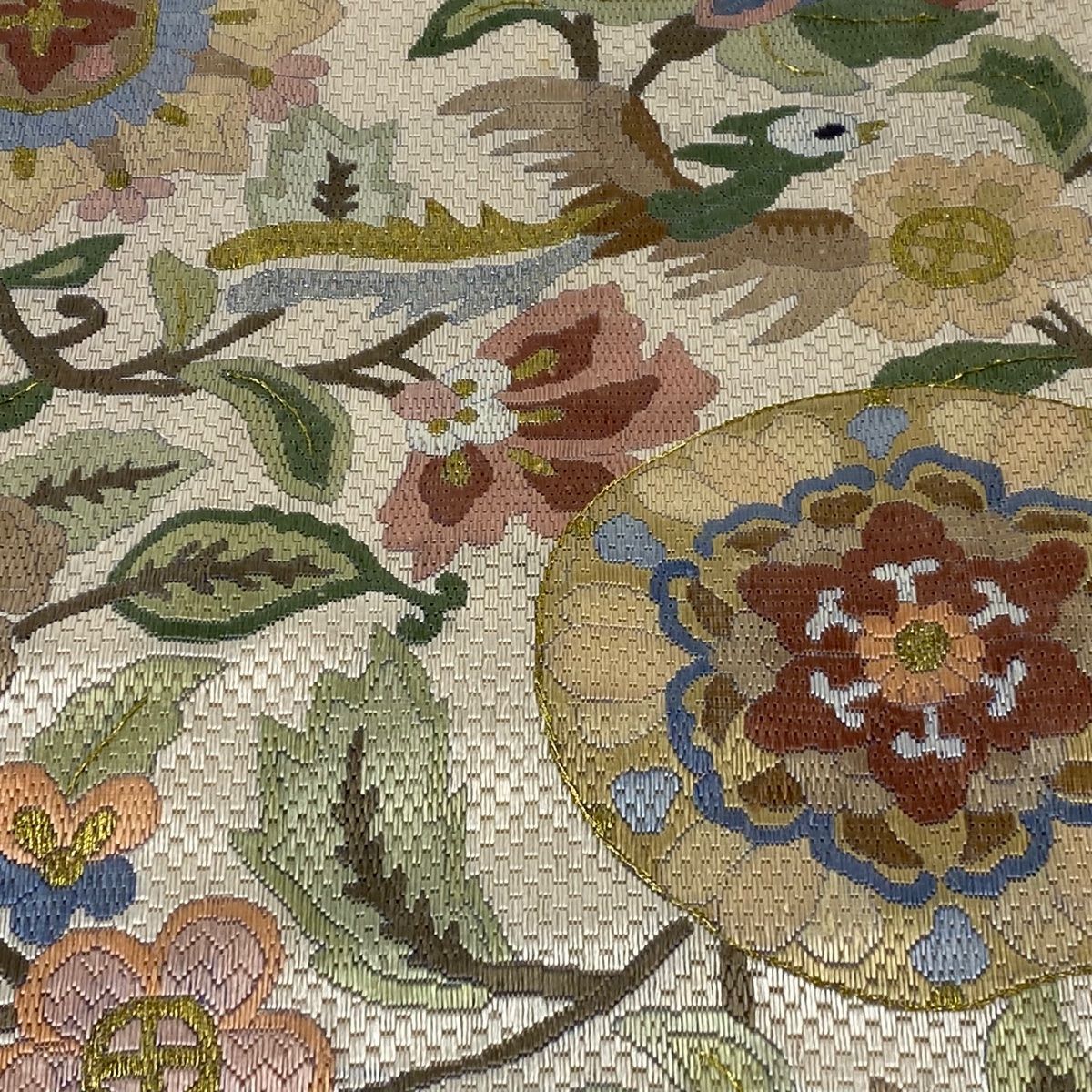袋帯 逸品 草花 鳥 刺繍 金銀糸 ベージュ 全通 正絹 【中古